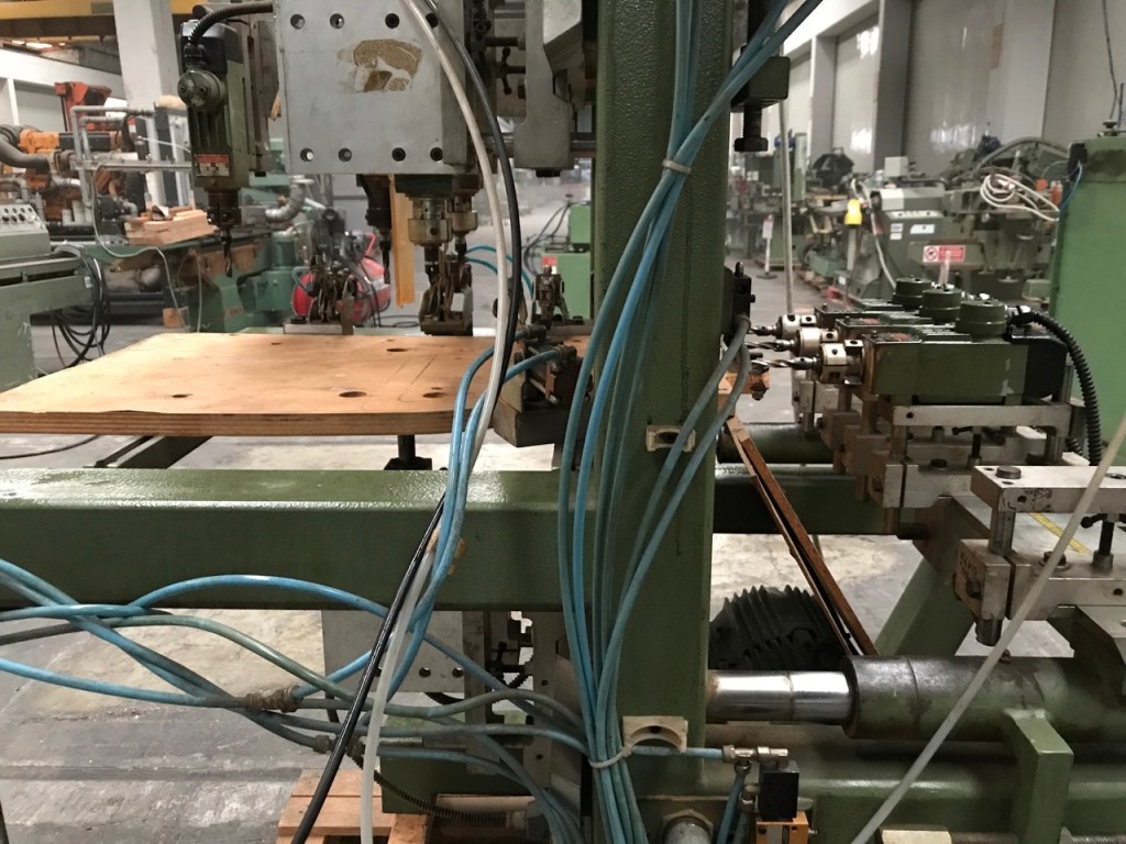 Usato Foratrice marca Camam, verticale superiore, inferiore e laterale