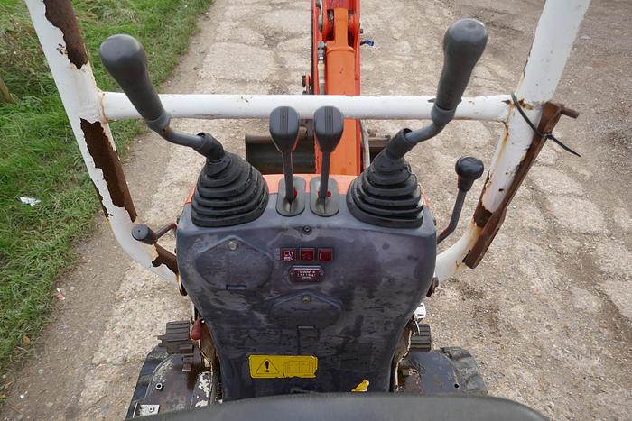 Used KUBOTA KX008-3
