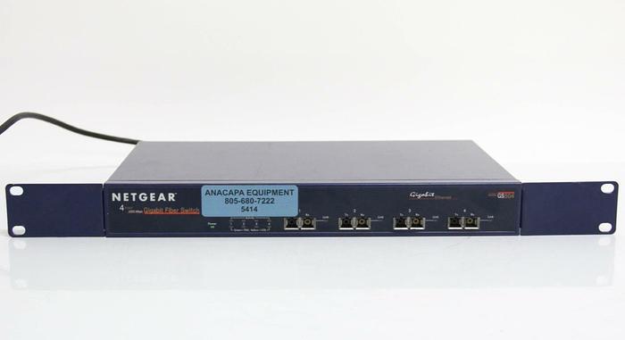 Used NetGear GS504 4 Port 1000 Mbps Gigabit Fiber Switch Gigabit Ethernet (5414)