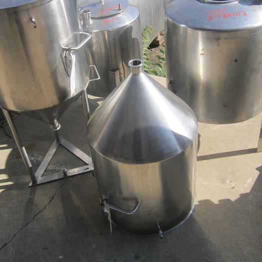 Used Hopper, 1.6 CF, 316 S/st, 16" x 16" x 16", 16 Gallon, CB, (2) #S739246
