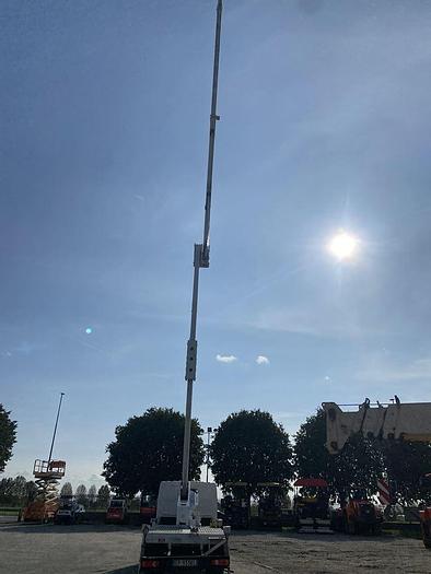 Usato 2013 RENAULT MAXITY CON PIATTAFORMA CMC TB 260