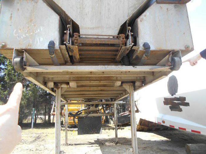 Used 2001 Monroe V-Box- Stock #: 8140