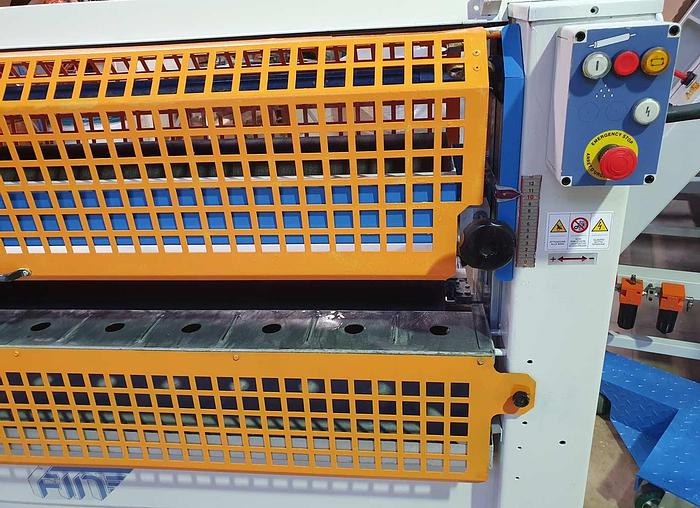 Used 2005 FIN s.r.l. Italy Glue spreader with 2 rollers Mod. SC2R-1500