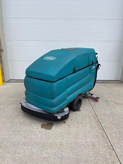 Refurbished TENNANT 5700 WALK-BEHIND FLOOR SCRUBBER (32" DUAL-DISK)