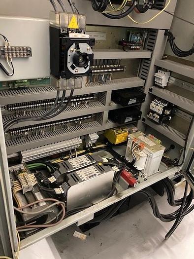 Utilisé Centre d’usinage vertical Feeler FV-600