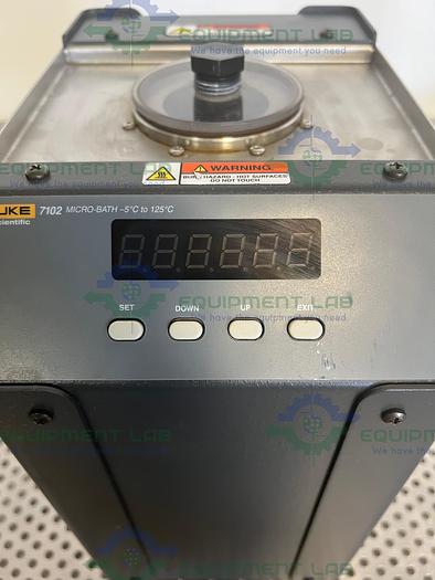 Used Fluke Corporation  7102 Micro Bath Thermometer Calibrator -5° to 125°C, 750 mL