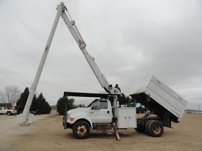 Used 2011 ALTEC LRV55