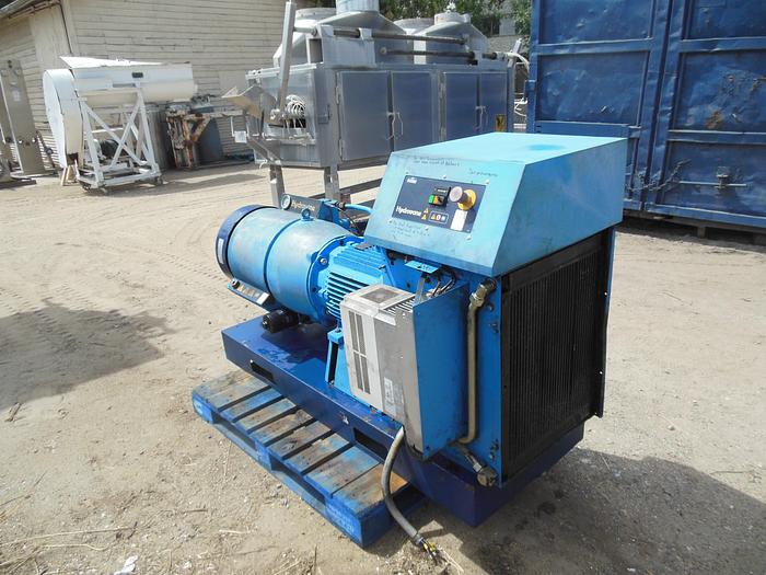 Used Compressor, Air, 30 HP, CompAir, Hydrovane, 232 PSI #S742378