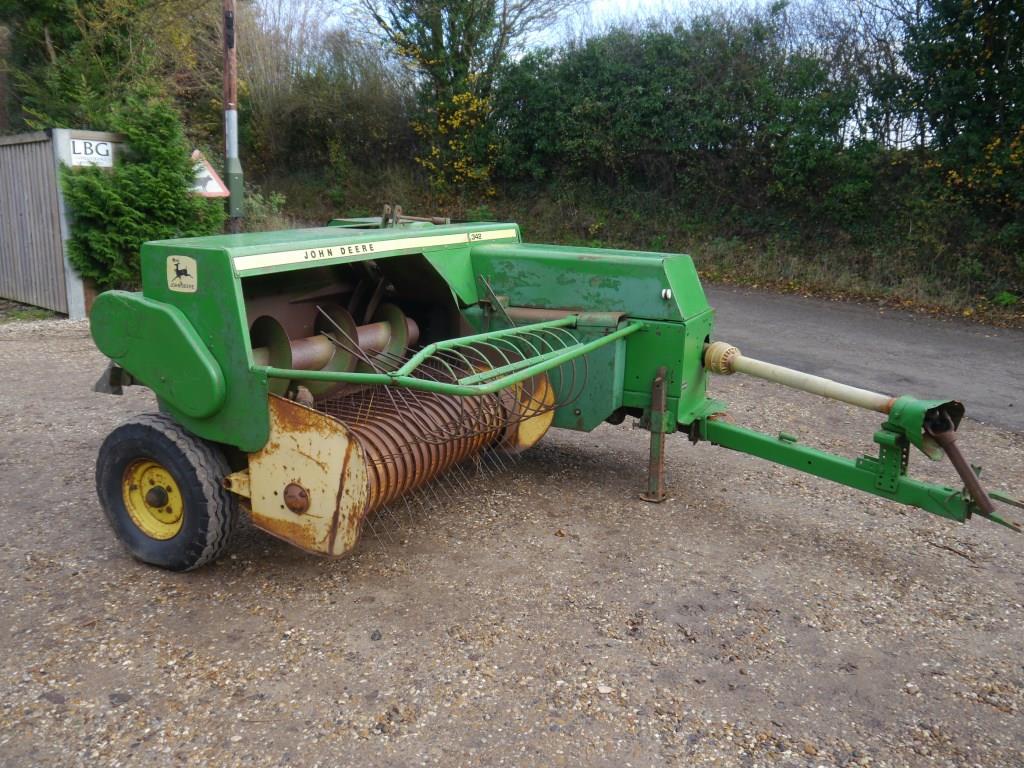 Used John Deere 342 Baler