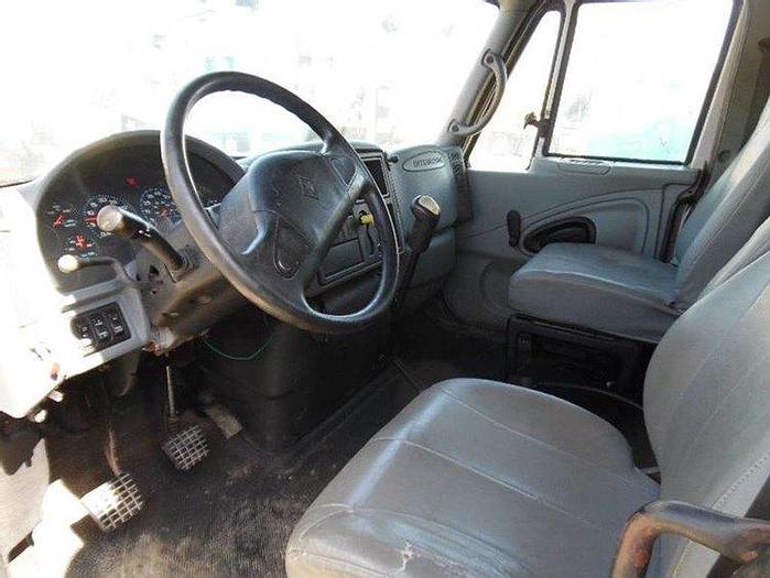 Used 2006 International Custom bodies wireline