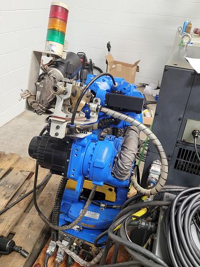 Used Yaskawa Motoman MA1440 Industrial Welding Robot with Motoweld RL350