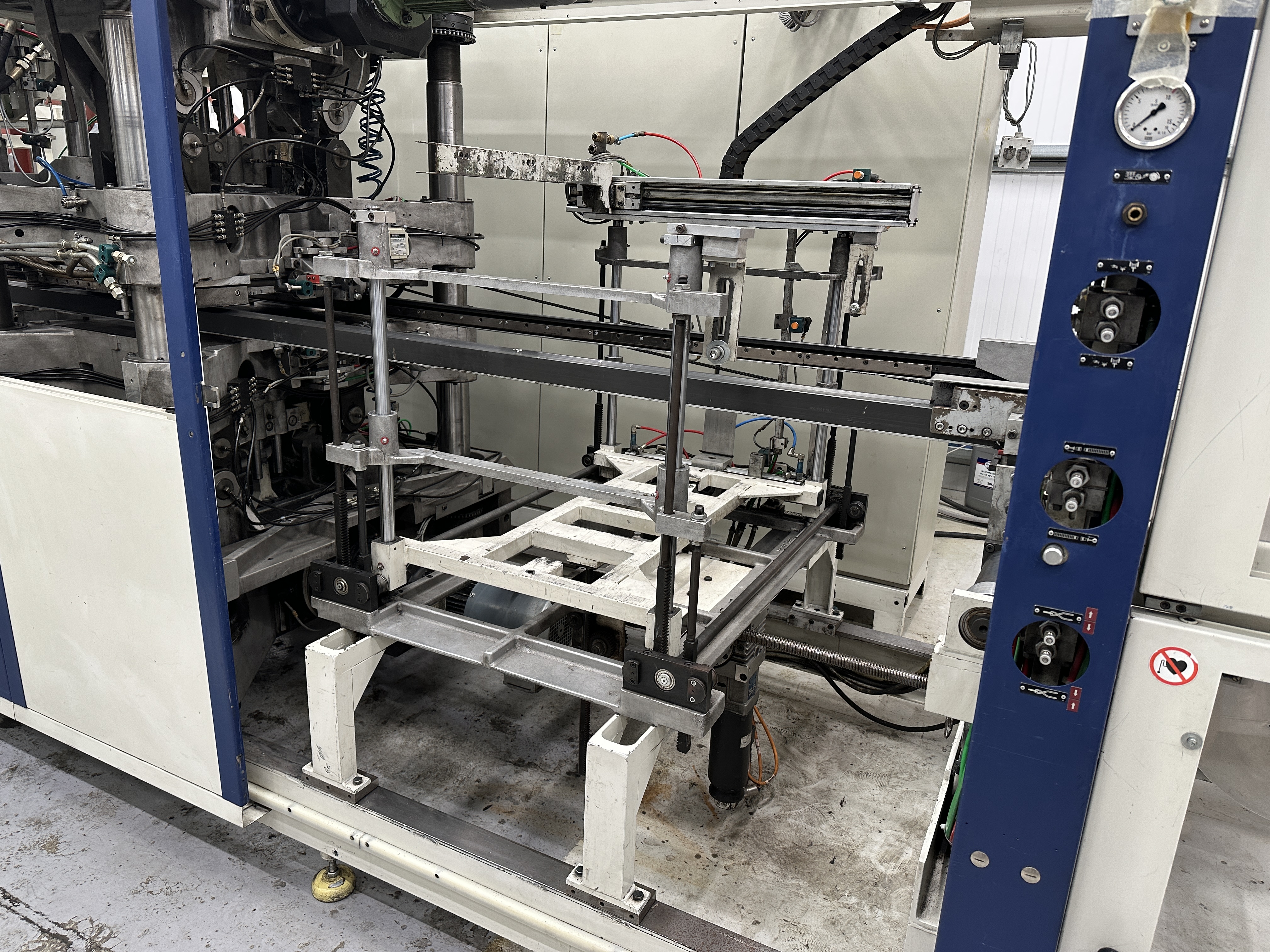 Used 2000 Illig RDKP 72g