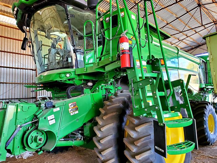 Used ** Hillco Sidehill ** 2019 John Deere S780 Combine w/ 670 hrs