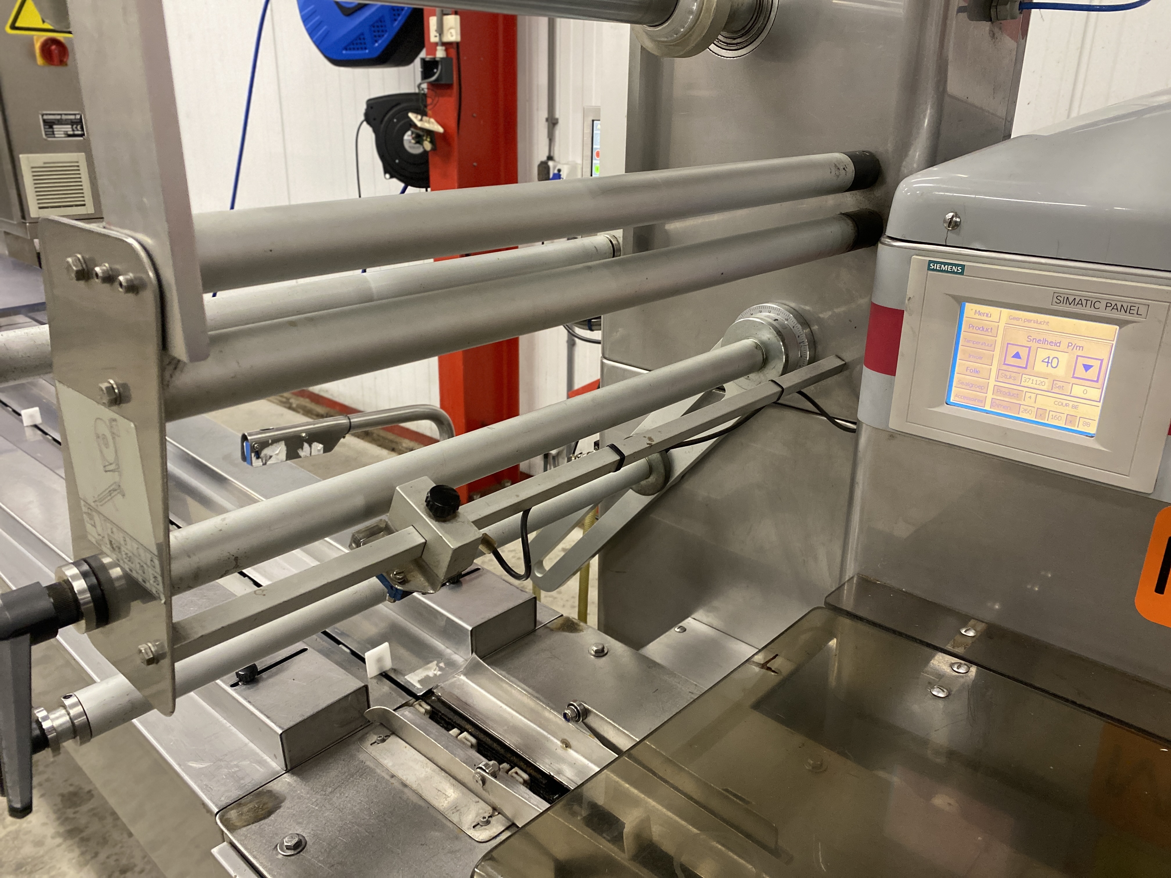 Used Record Scorpion MD flowpacker with Automotion automatic infeed