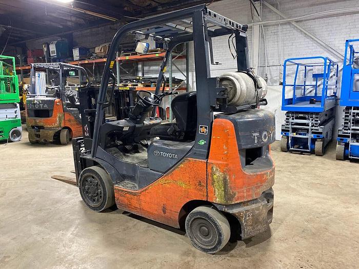 Used 2011 TOYOTA 8FGCU20