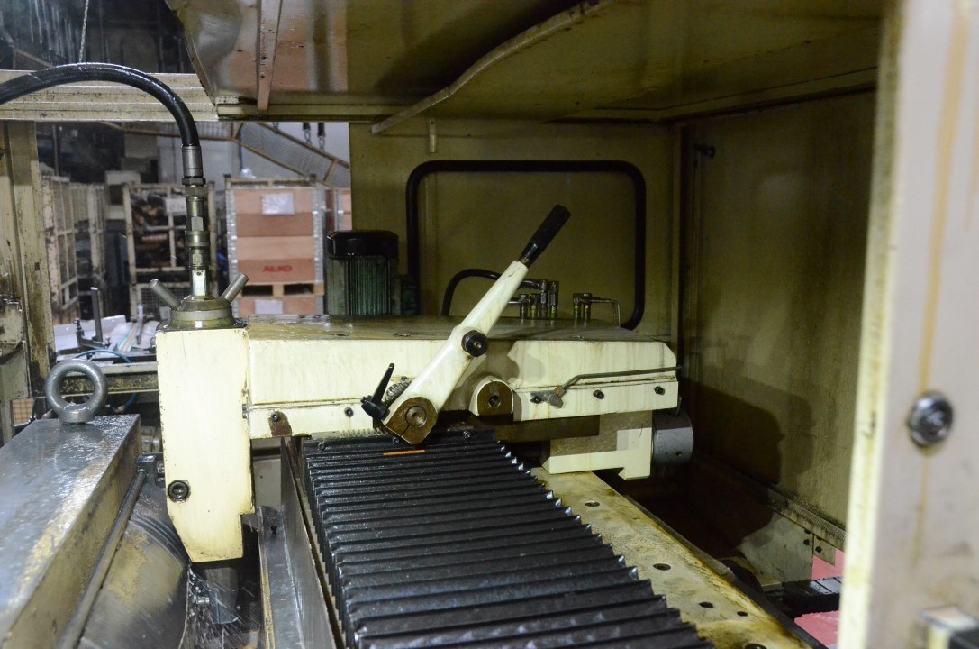 Usado 2000 ESTARTA 327 CNC Rectificadoras sin centros #4435