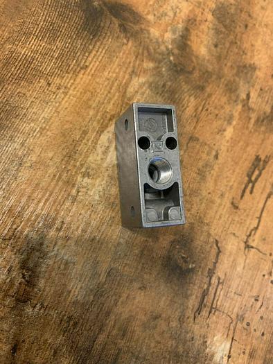 Used Festo Vacuum generator VAD-1/8 14015