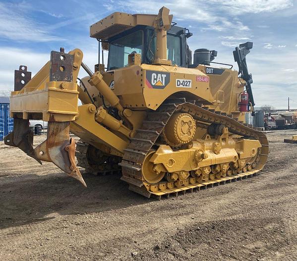 Used 2015 CATERPILLAR D8T for Sale in Sacramento, California