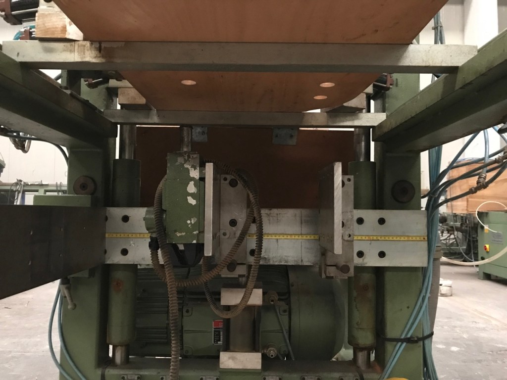 Usato Foratrice marca Camam, verticale superiore, inferiore e laterale