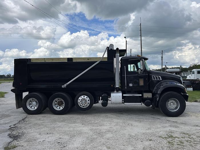 Used 2011 MACK GU173 Granite Tri-Axle Dump Truck #5607