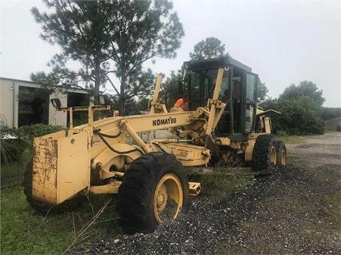Used 2001 KOMATSU GD530A