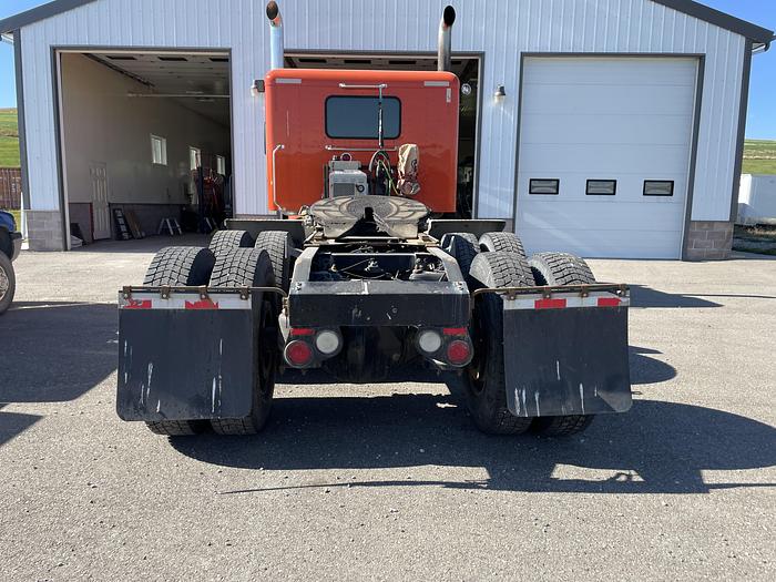 Used 2015 PETERBILT 567 SMALL BUNK HEAVY SPEC 6X4