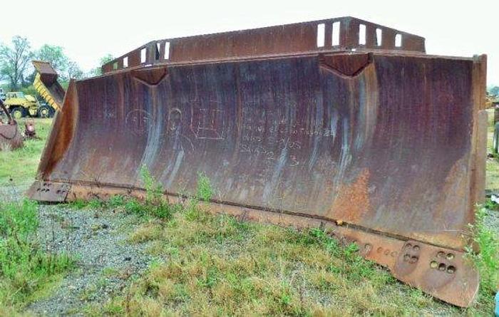 Used CATERPILLAR D11