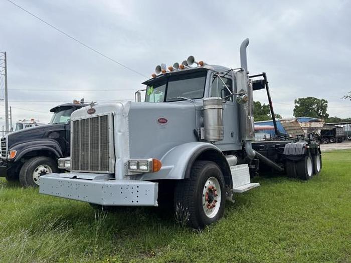 Used 2004 Peterbilt 357 Roll-Off