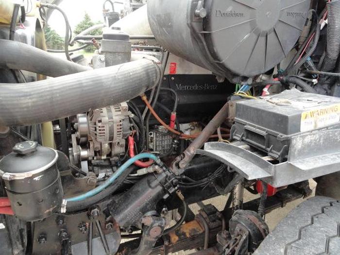 Used 2004 STERLING LT9500