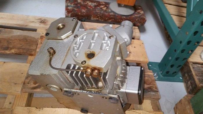 Used RIETSCHLE THOMAS VACUUM PUMP – MODEL VGD 10