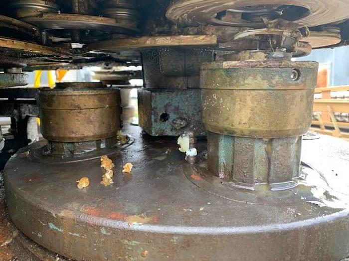 Used Canco 400 Automatic Closing Machine 400