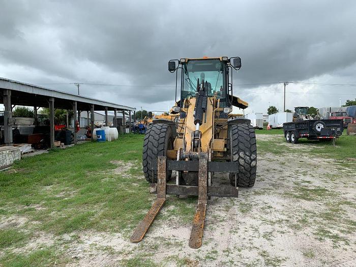 Used 2005 CATERPILLAR 930G