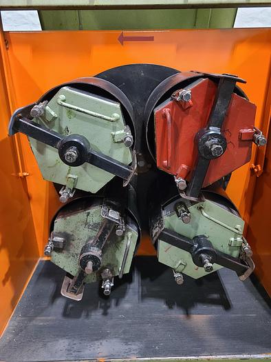 Used Manfrid Dreher High Speed Finishing Machine Tumbling Polishing Metal