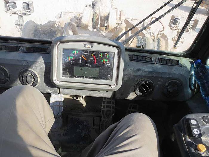 Used 2017  CATERPILLAR 988K