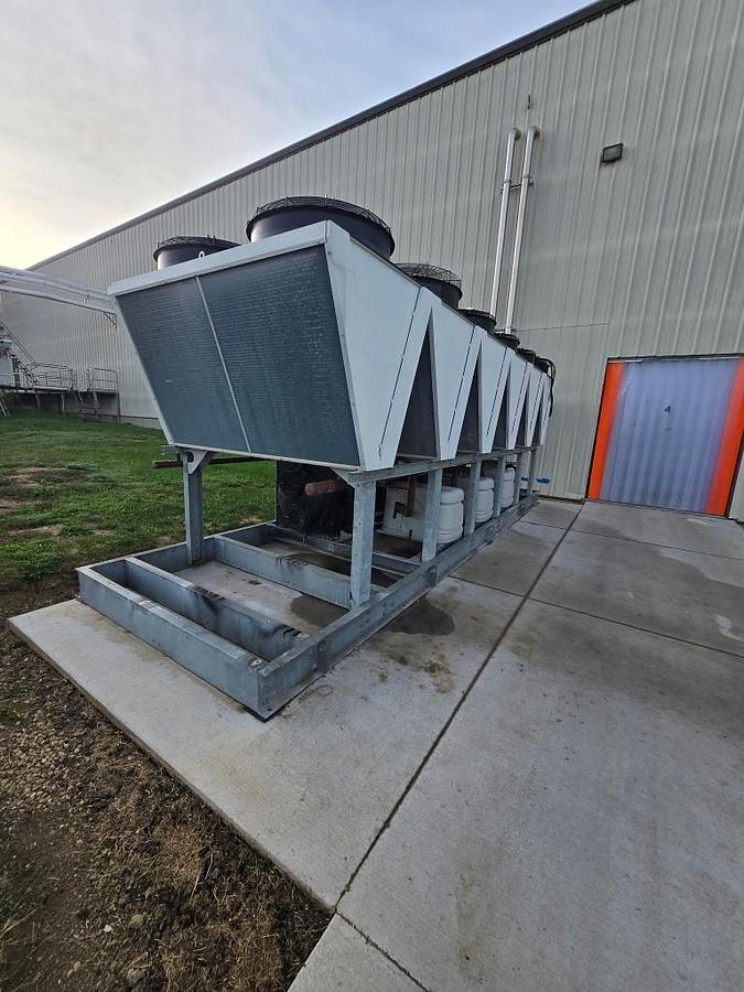 Used SMARDT ~ 250 Ton ~ Air-Cooled Chiller