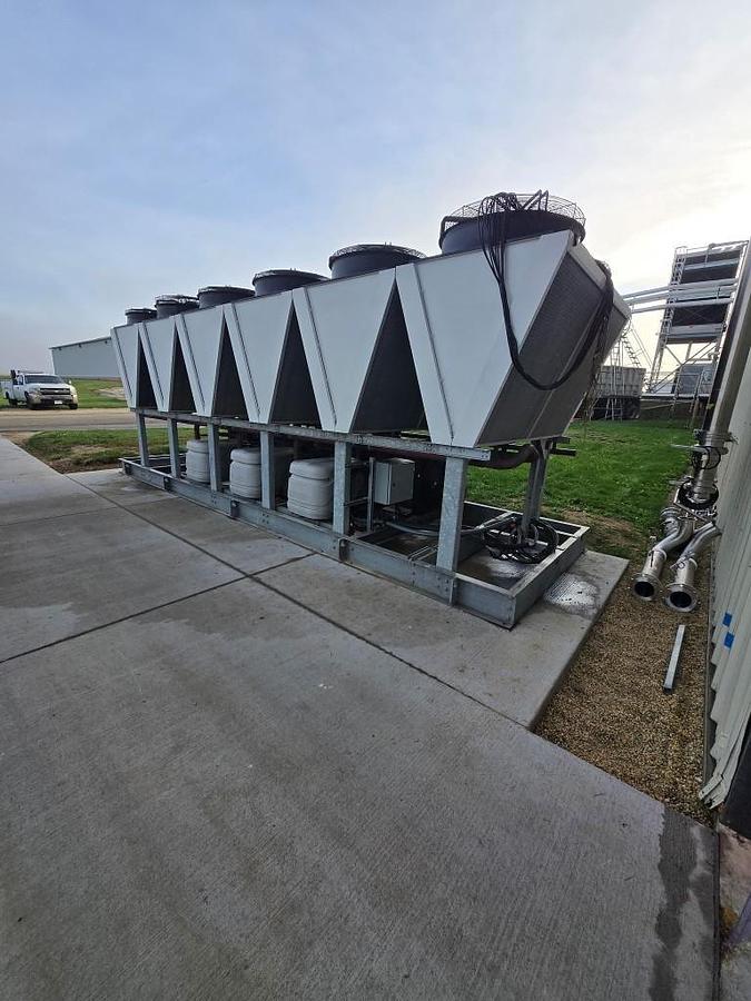 Used SMARDT ~ 250 Ton ~ Air-Cooled Chiller