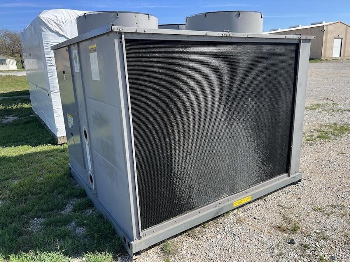 Used CARRIER – Used 50 Ton Air Cooled Chiller
