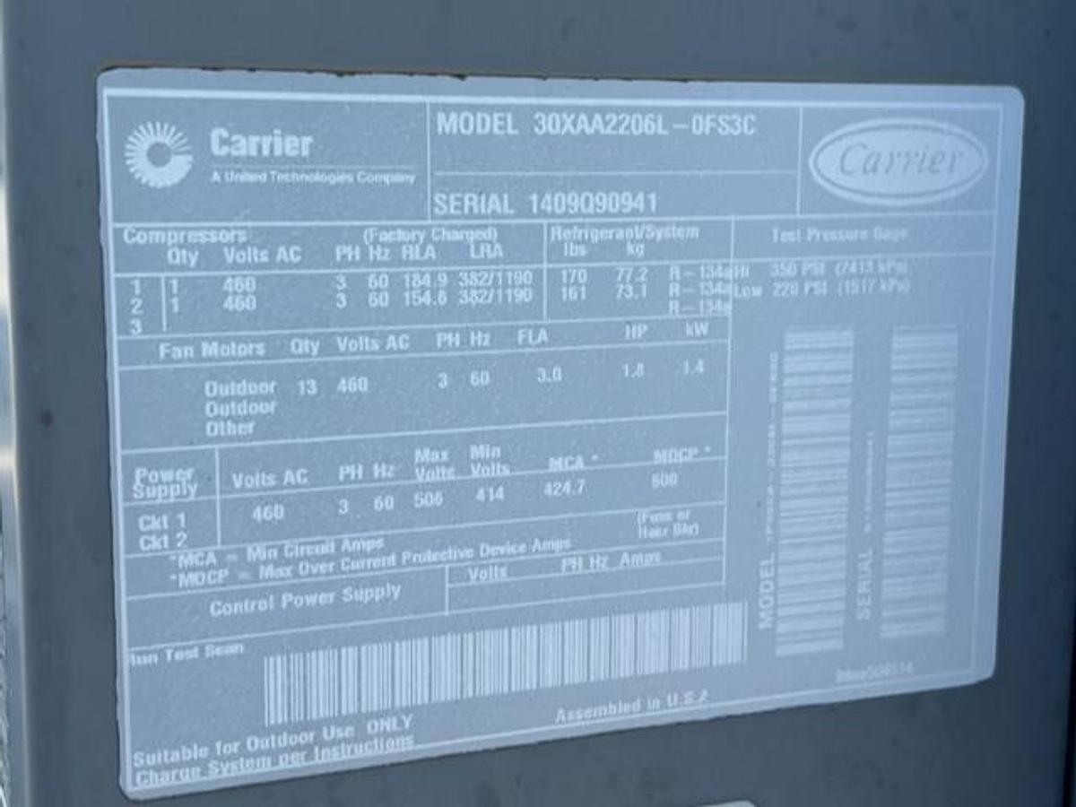 Used CARRIER – 220 Ton Air Cooled Chiller