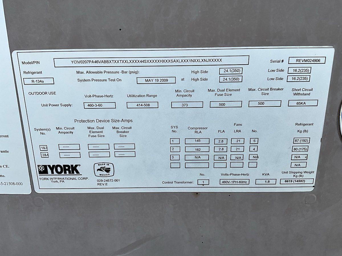 Used YORK – 200 Ton High Efficiency Air Cooled Chiller