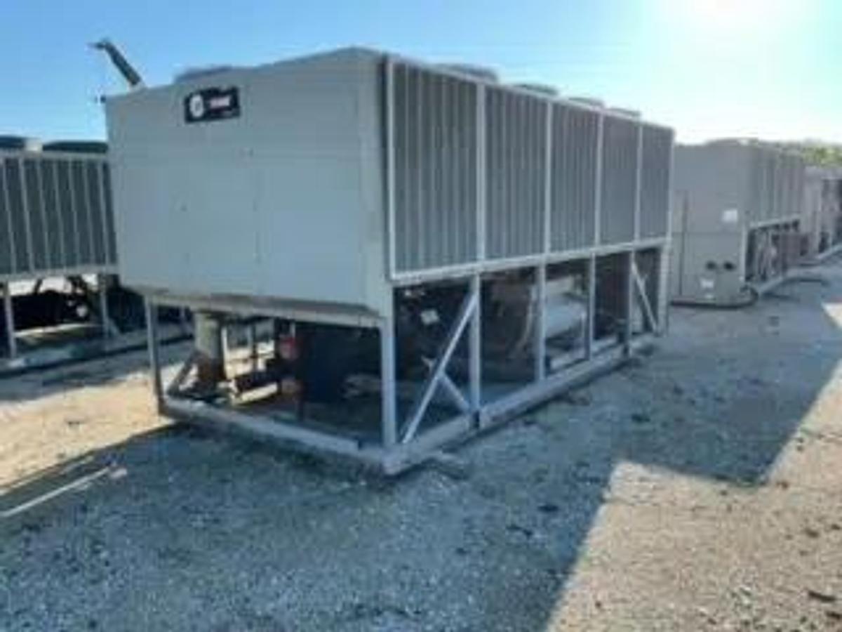 Used CARRIER- 210 Ton Air Cooled Chiller