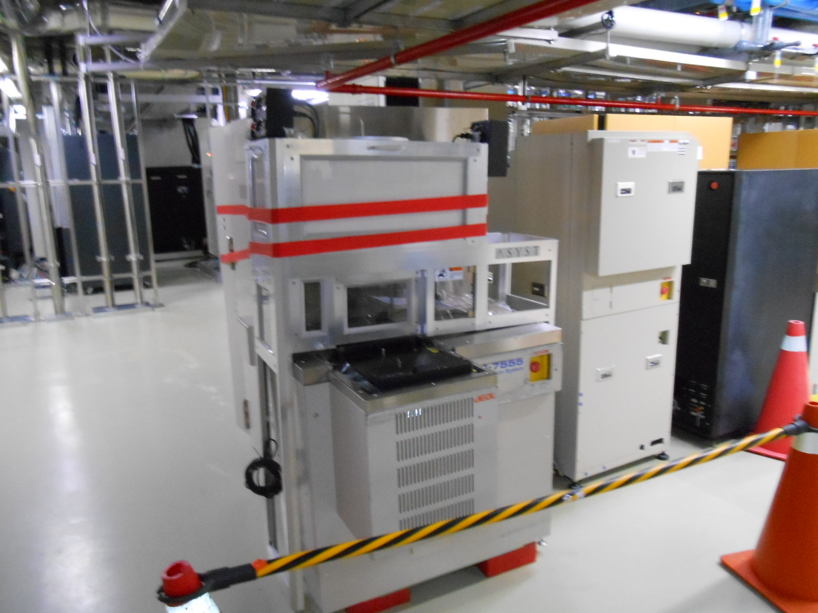 Used JEOL 7555 Wafer Inspection System