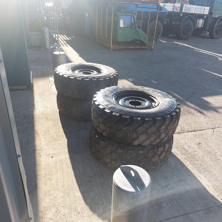 Used Michellin 365/80 R20 Wheels and Tyres