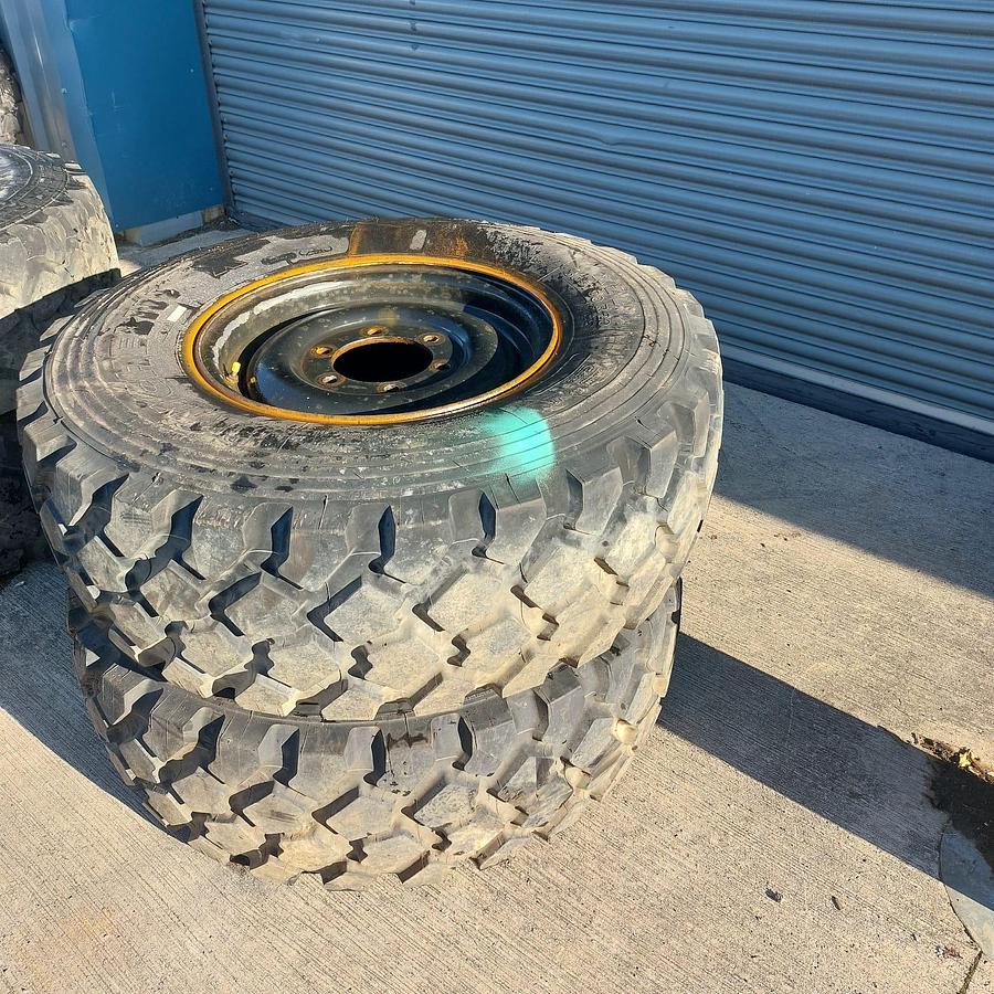 Used Michellin 365/80 R20 Wheels and Tyres
