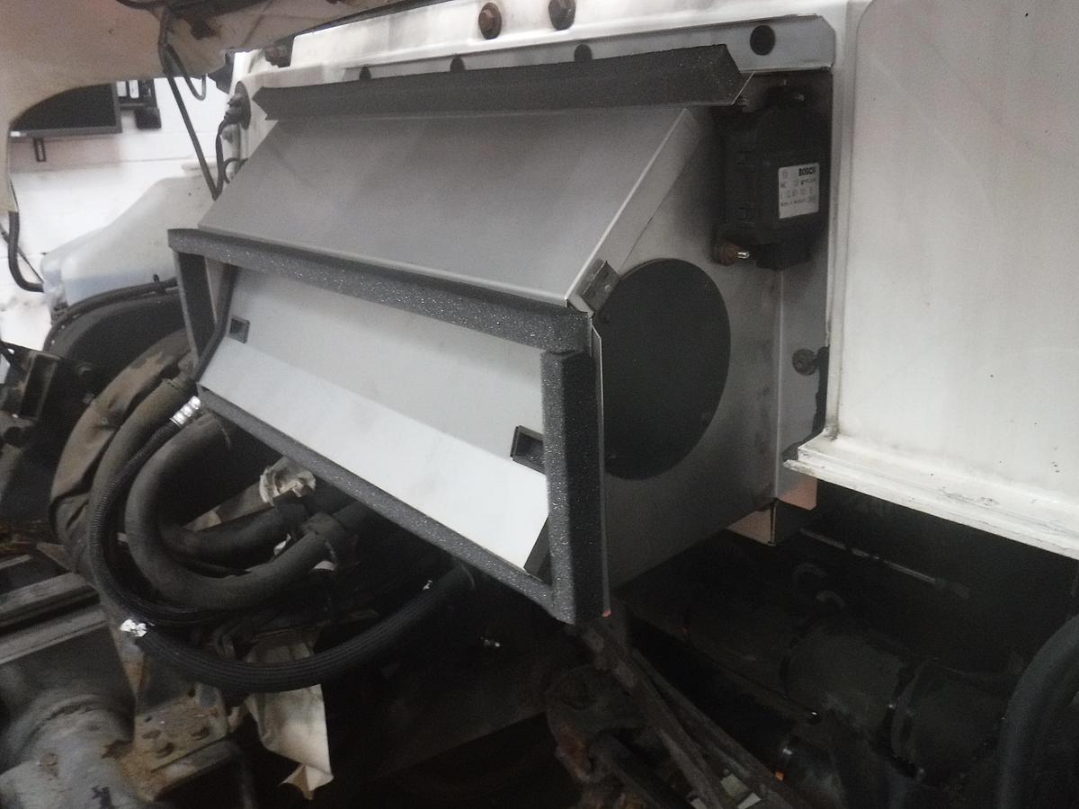 UGN UNIMOG STAINLESS STEEL HEATER BOX