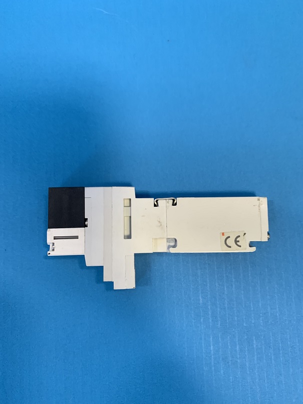 Used SMC Solenoid Valve VQ1100Y-5-Q
