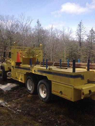 Used 1995 Ford L8000 Rig Tender Water Truck