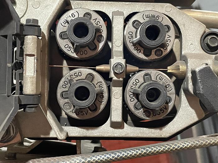 Used MOTOMAN ARCWORLD WELD CELL W/ INDEX TABLE AND UP6 ROBOT WITH XRC CONTROL