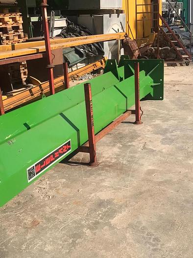 Usato GRU A BANDIERA ELEPHANT