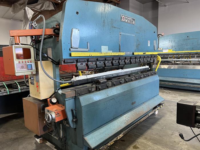 Used 1982 - 110 Ton x 10' Amada RG-100 Hydraulic Press Brake w. Manual BG