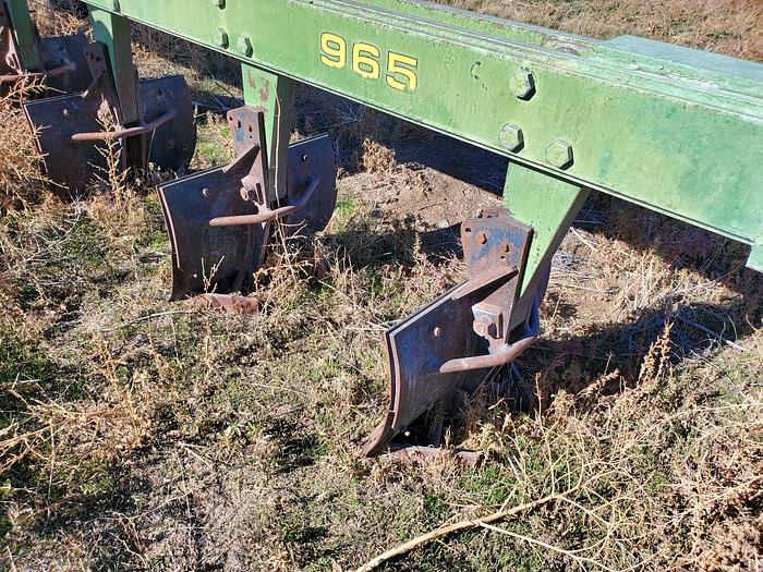 Used John Deere 965 Switch Plow - 8 Bottom